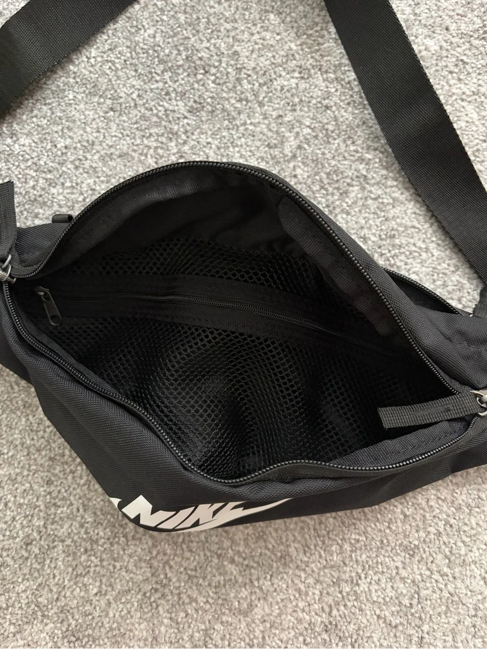 Nike Black and White Waist Pack — Men's Belt Sling